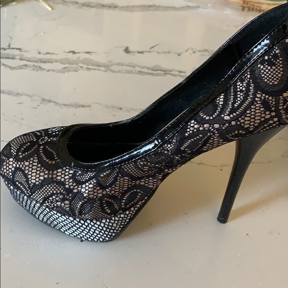 Ladies Shoes - Picture 8 of 10